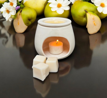 Pear And Freesia